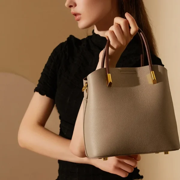 2023 Top Layer Cowhide Vegetable Basket Genuine Leather Bucket Bag for Women Tote Bags Shoulder Cowhide Bag for Women